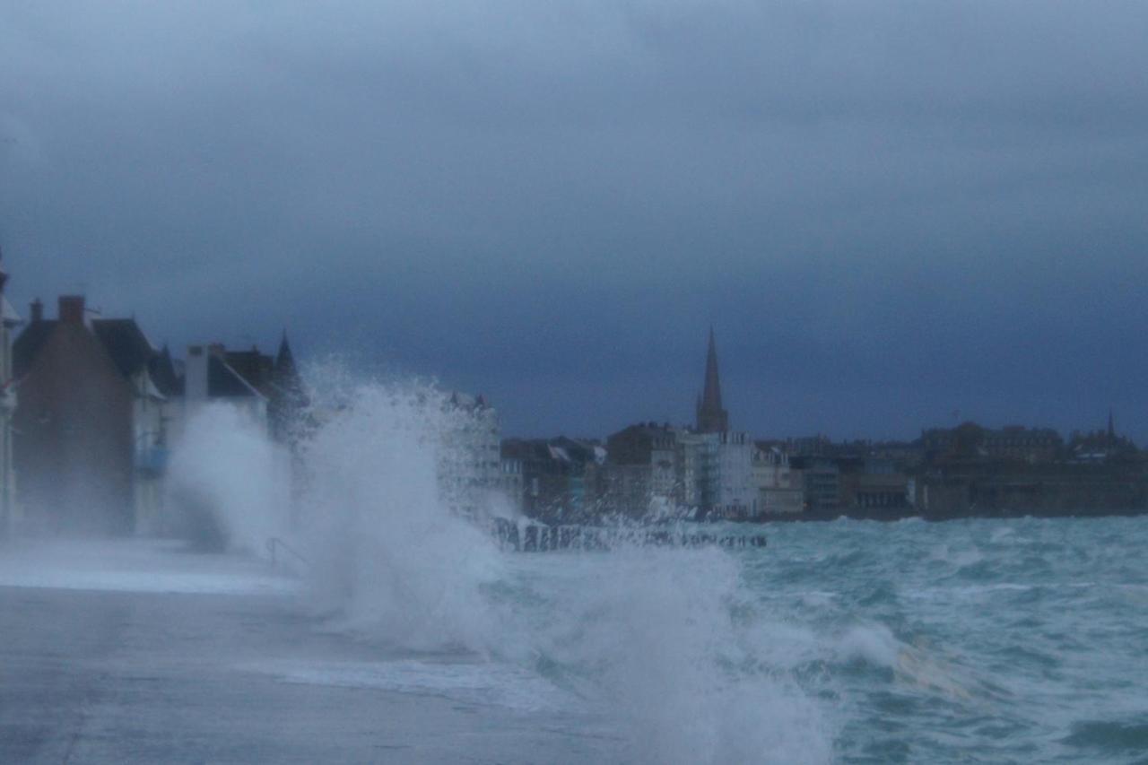 Saint Malo, Le Pont, Maison Plage A 100M Villa Buitenkant foto